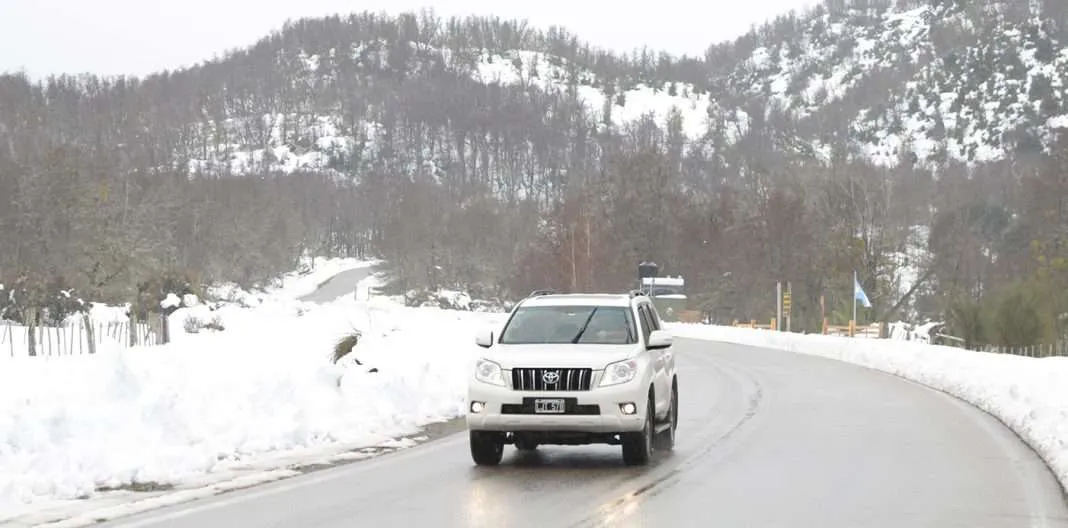 WEB-VLA-NIEVE-EN-RUTA_MG_8327_-1068x528