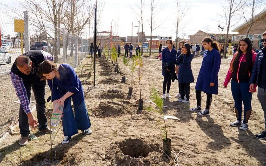 Por-el-Dia-del-Arbol-3-1024x640