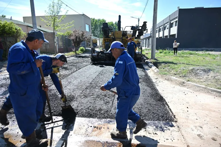 obra-asfalto-altos-limay