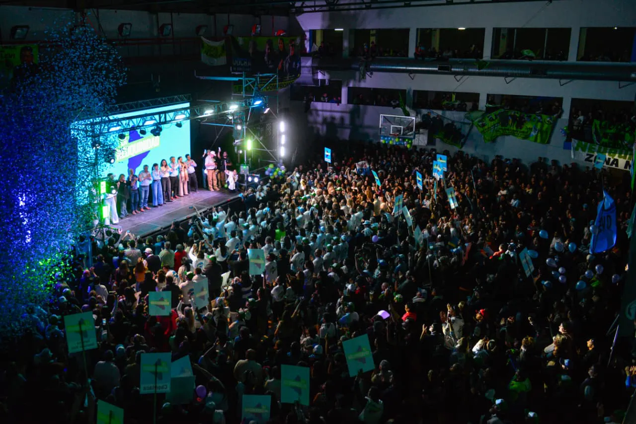 9c9b99c9-6de5-4d41-8f37-b23ac20b641e