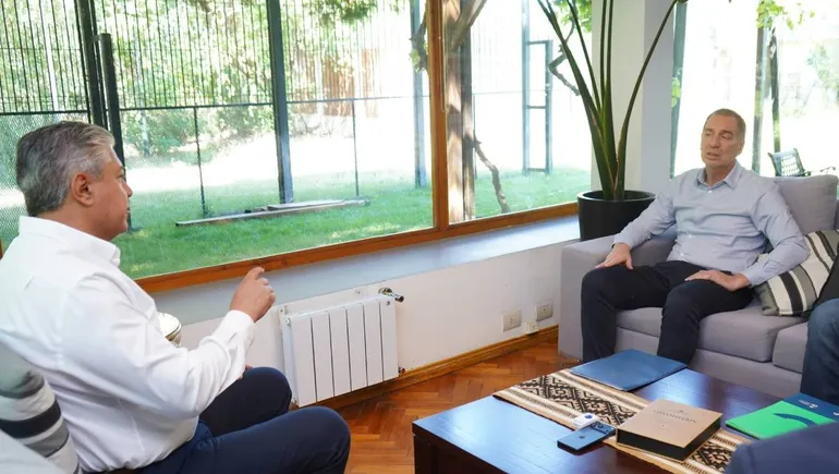 figueroa-santilli-reunion-neuquen