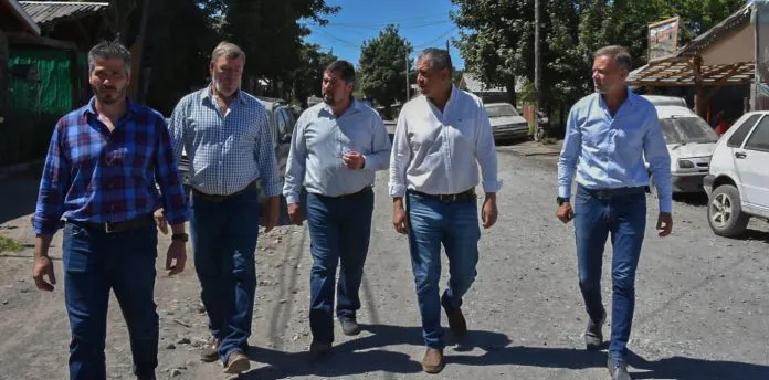 WEB-FIGUEROA-VILLA-LA-ANGOSTURA-1-696x344