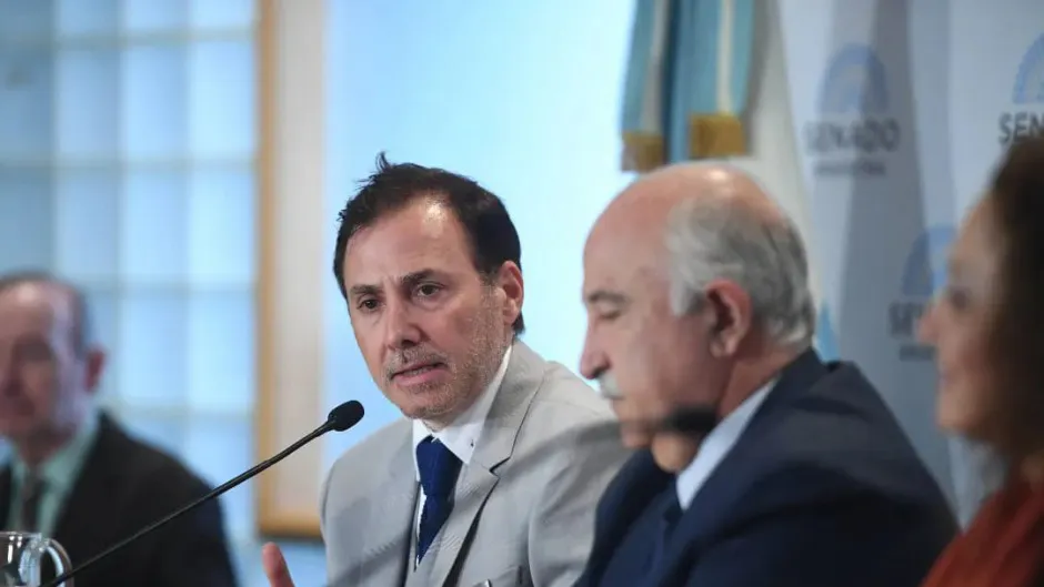 68b606e95cd36_940_529!