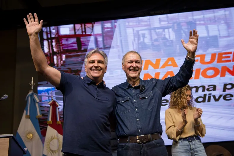 llaryora-schiaretti-acto-pj-capital