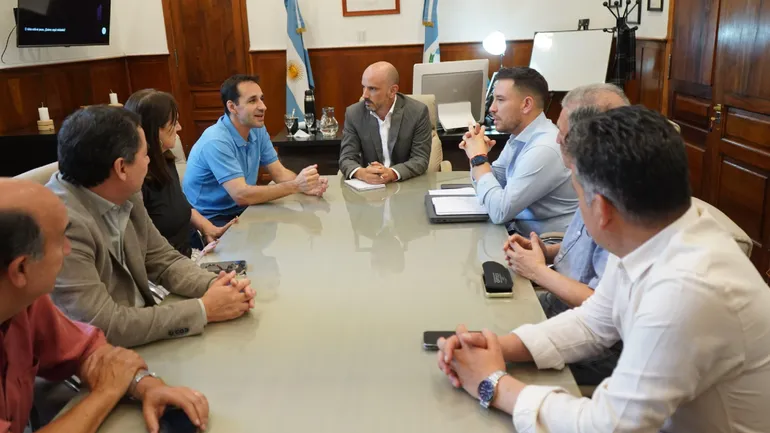 reunion-diputados-desvio-fondos-pablo-ruiz