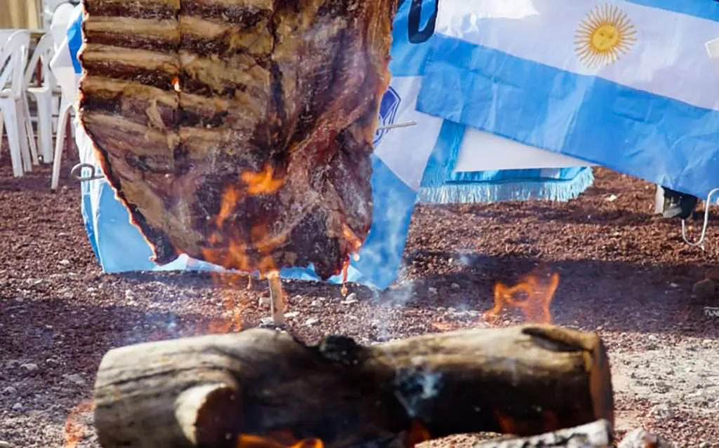 La-fiesta-de-los-Asadores-a-la-Estaca-fue-zapalina-4-1024x639