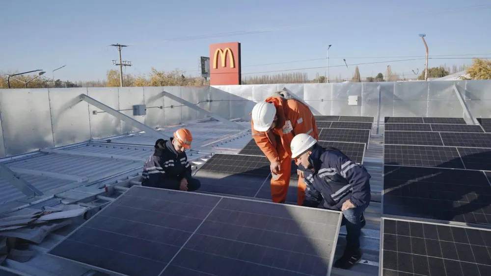 81f531c4-b43b-4518-880a-dfae009f0fd6