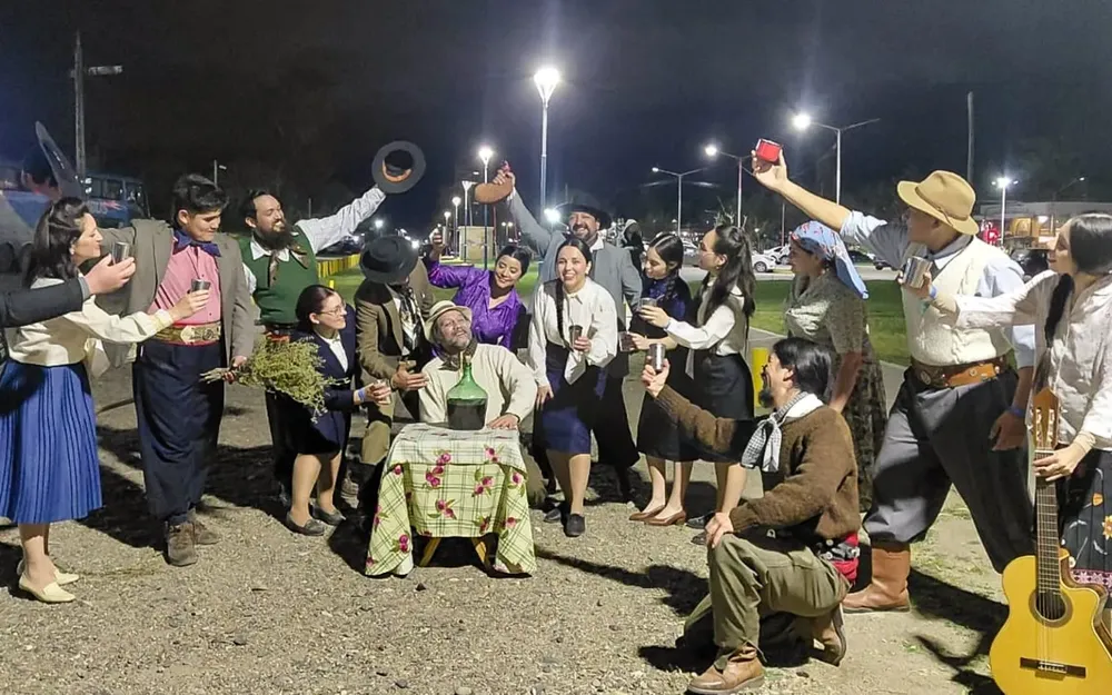 Compania-de-Danzas-Folcloricas-de-Zapala-2-1536x960