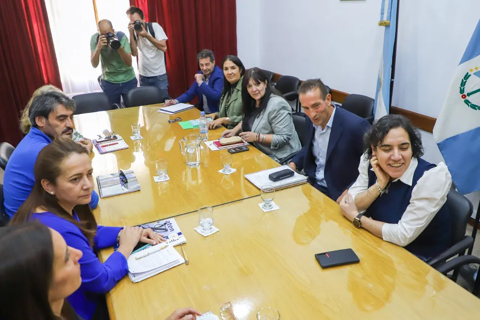 2aacac04-5591-422d-84f5-229ba35bf15c