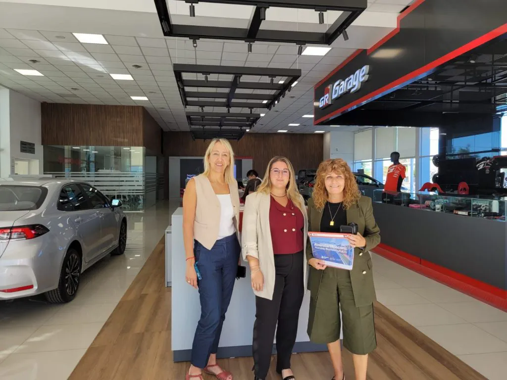 Tana-con-frentistas-1024x768