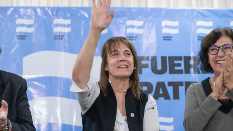 beatriz-gentile-campana-fuerza-patria-neuquen