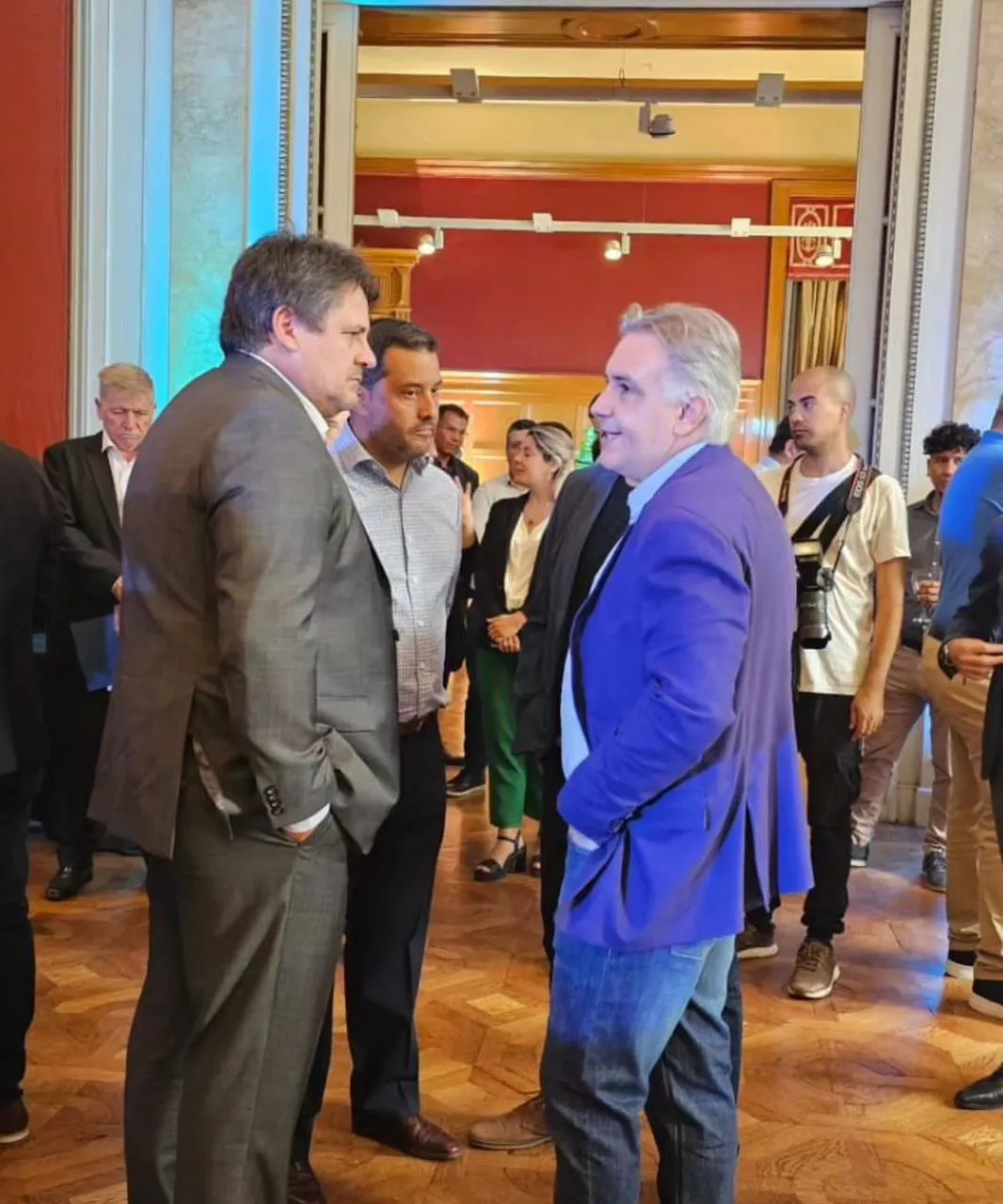 ab226fe3-e328-445d-ba16-e10ad5a75d96