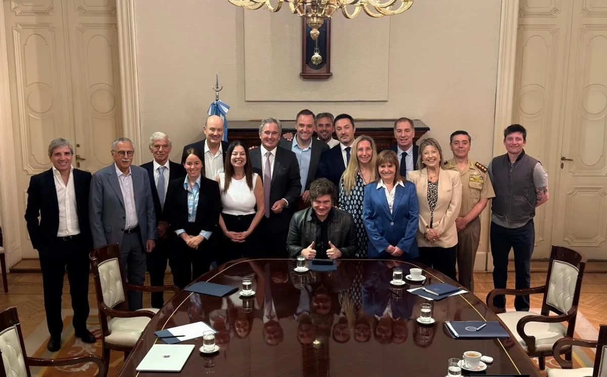 gabinete_1.jpg_1871296598