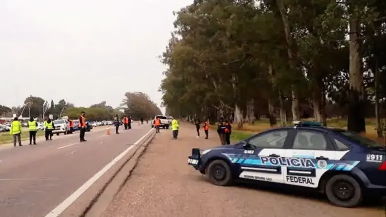 operativo-policia-federal-ruta-la-pampa-generica-
