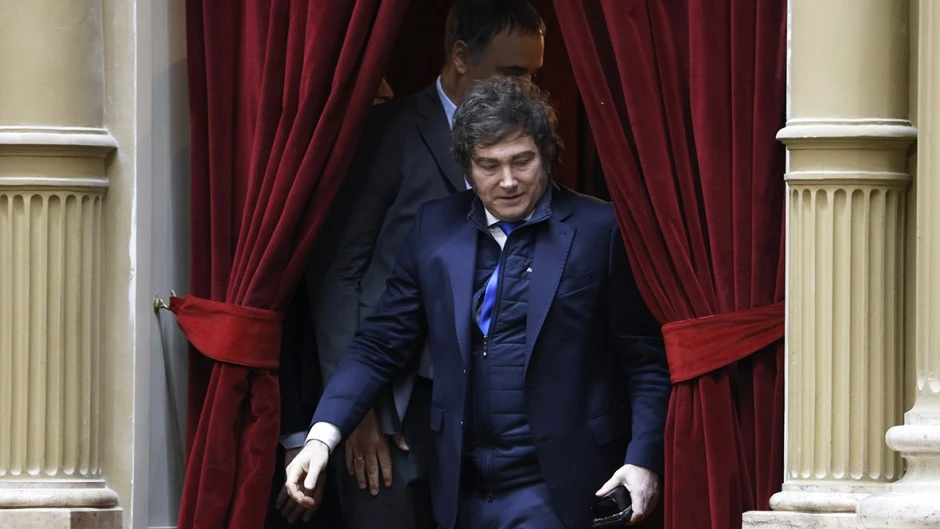 69320b8a6d9d5_940_529!