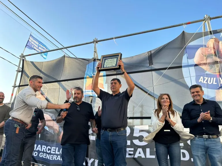 whatsapp-image-2025-11-11-at-210250