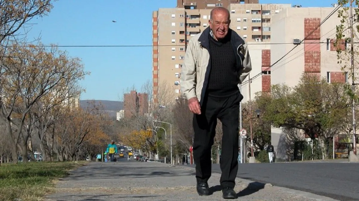 Felipe-Caminando (1)