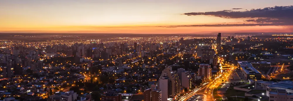 neuquen-noche-2500x860