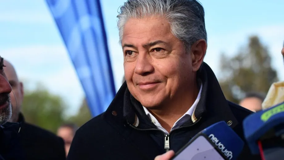 rolando-figueroa-en-el-paseo-costero-ceci-maletti