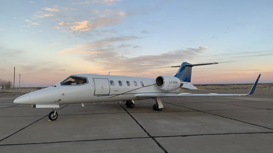 LEARJET-31-1536x1152-1
