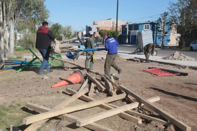 WhatsApp-Image-2025-10-02-at-10.07.08-1-691x460