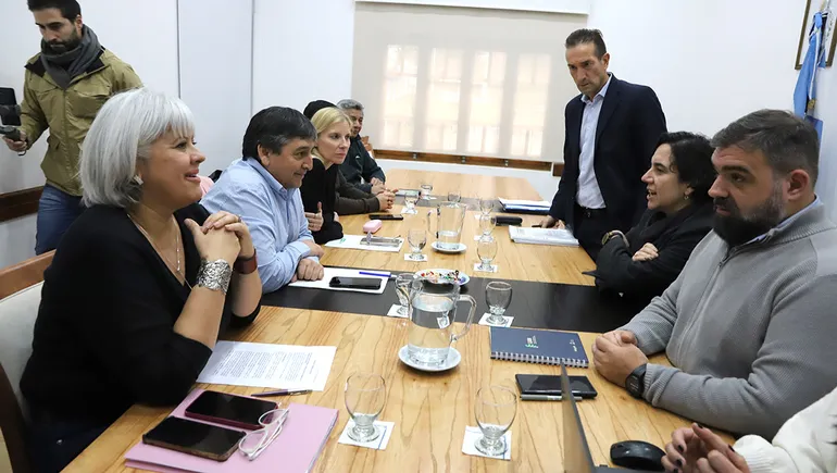 sfp-paritarias-ate-y-gobierno-7