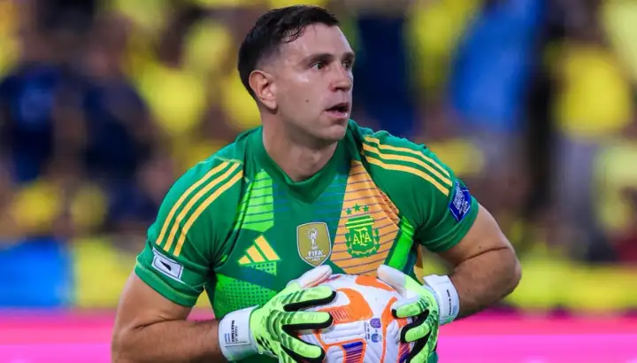 emiliano-martinez-2245999