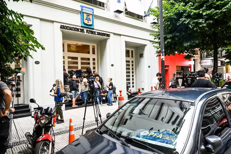 allanamiento-de-la-afa-en-la-sede-de-JD7OWAIAPVD4VMANO73QQYL5J4