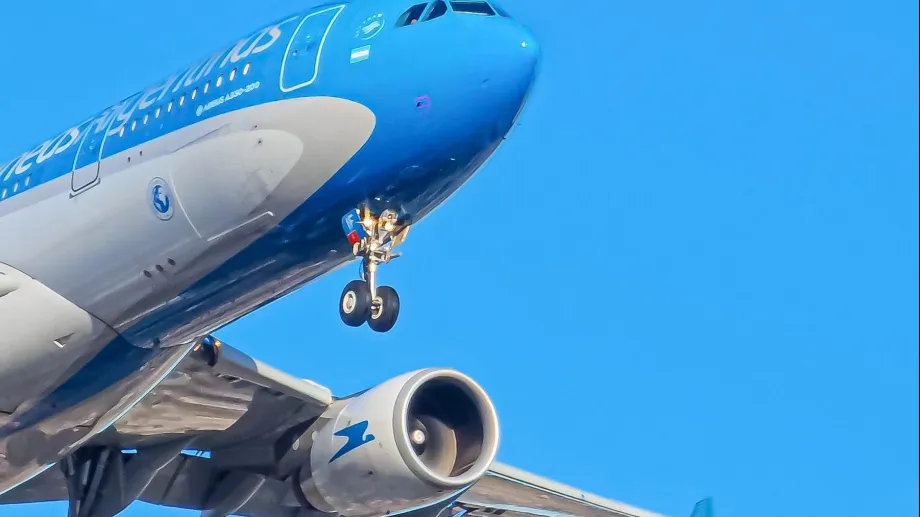 GQW5OUiWEAIj7G-e1727136164606