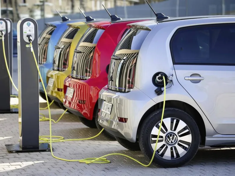 hibridos-carga-autos-electricosjpg