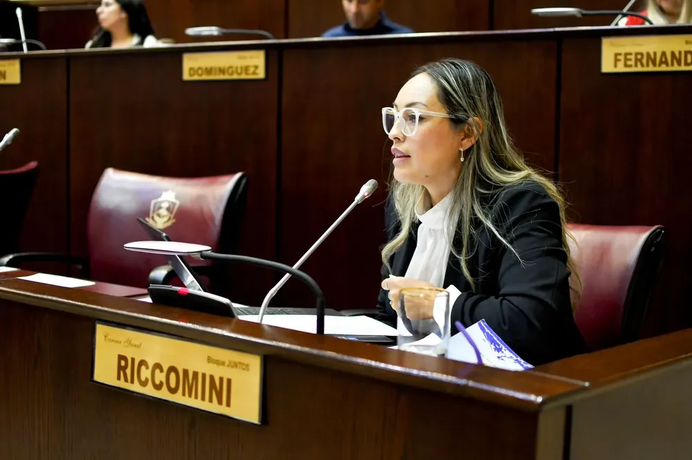 bc4d6d2f-6db4-4198-8efb-0cea12a9aa2d